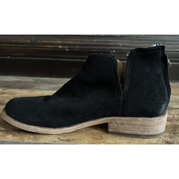 BEEK Falcon Sz 8 Ankle Bootie Boots Black Suede Leather Heel Zip - Picture 3 of 8